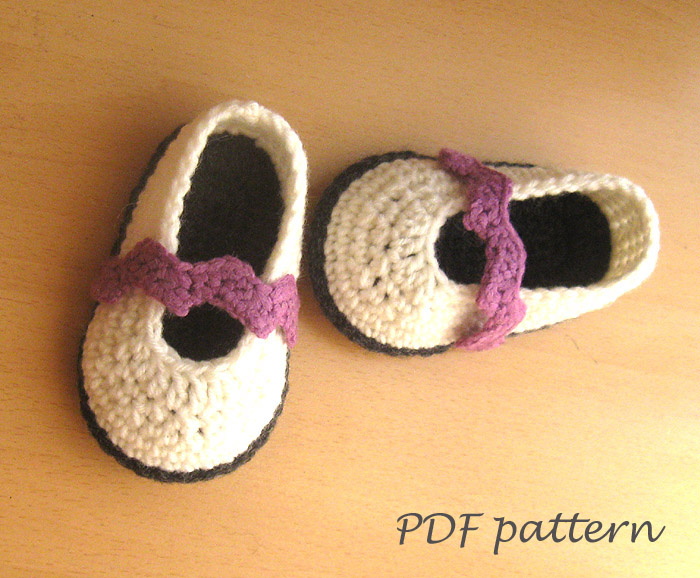 PDF crochet PATTERN Chevron Baby Shoes Crochet Booties Pattern Baby